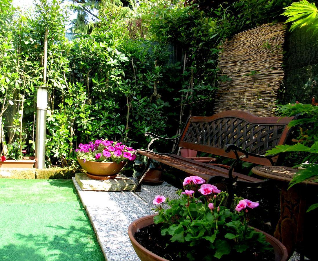 Ferienwohnung Garden Sweet House Desenzano Desenzano del Garda Exterior foto