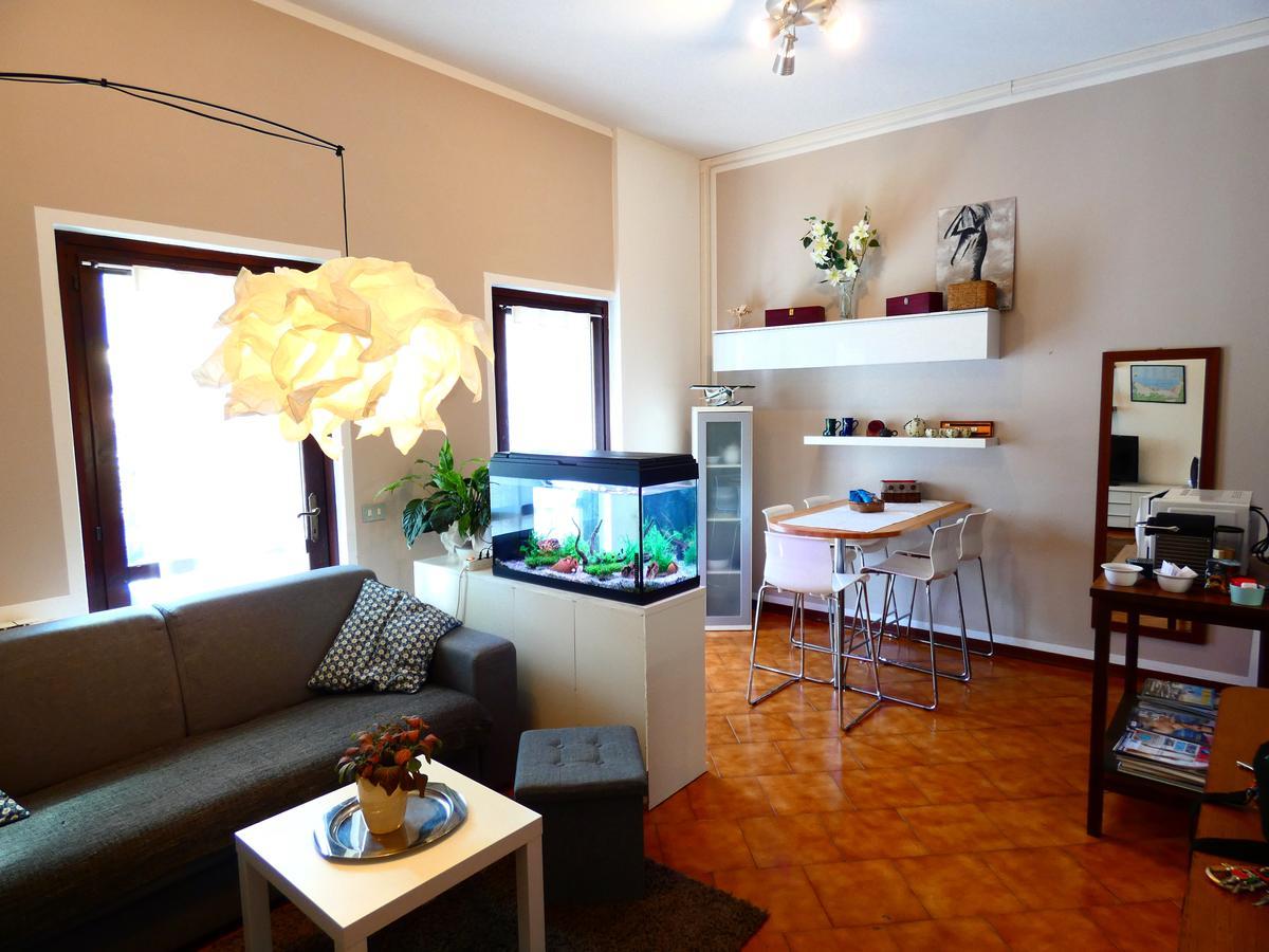 Ferienwohnung Garden Sweet House Desenzano Desenzano del Garda Exterior foto